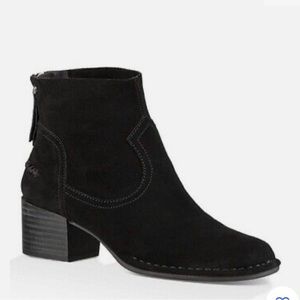 UGG Women’s Bandara Ankle Boot